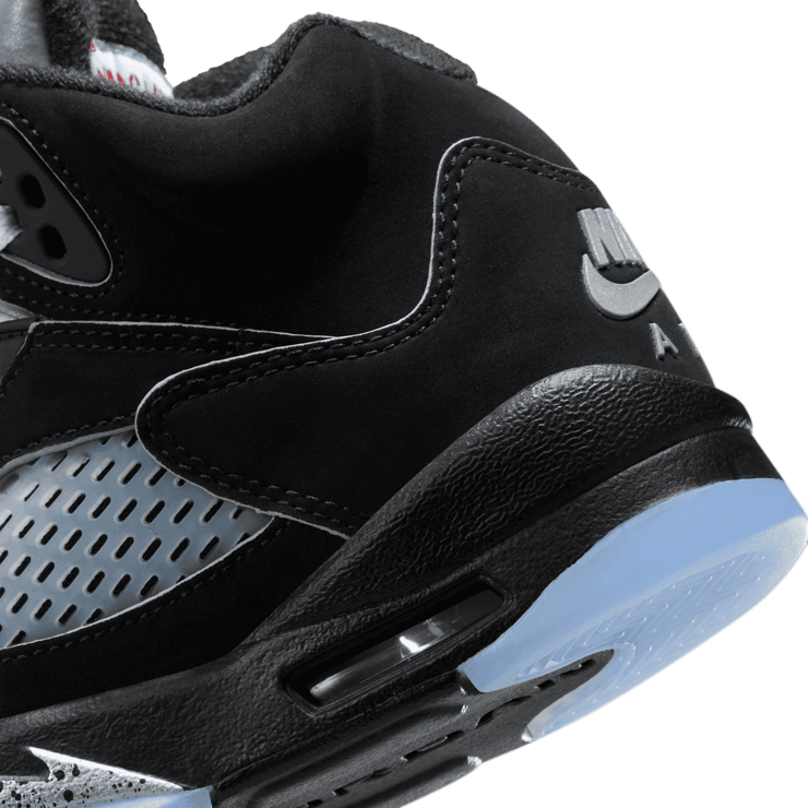 Air Jordan 5 Retro OG Black Metallic Angle 5