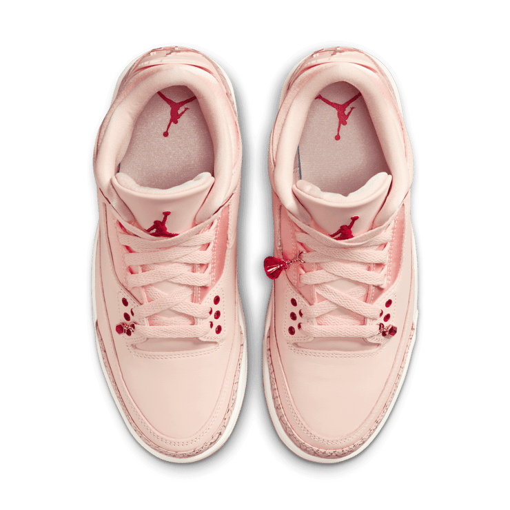 Air Jordan 3 Retro Valentine's Day (W) Angle 1