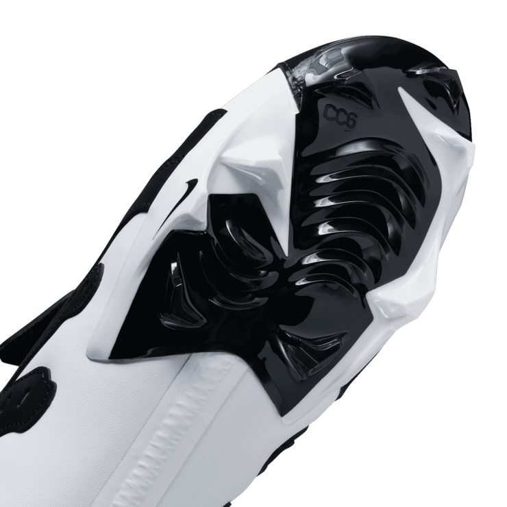 Nike Air DT Max 96 TD Cleat Black Varsity Maize Angle 4