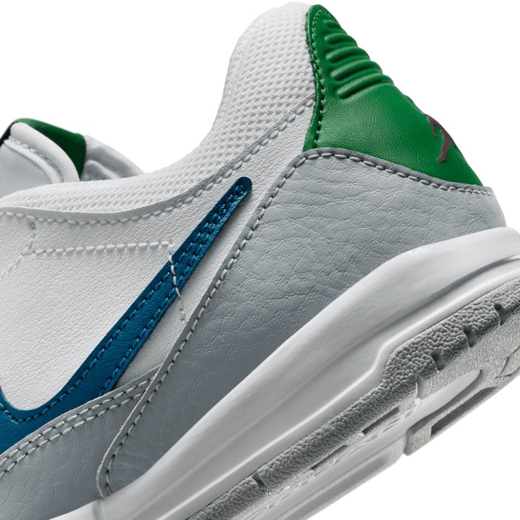 Air Jordan Legacy 312 Low (PS) Angle 3