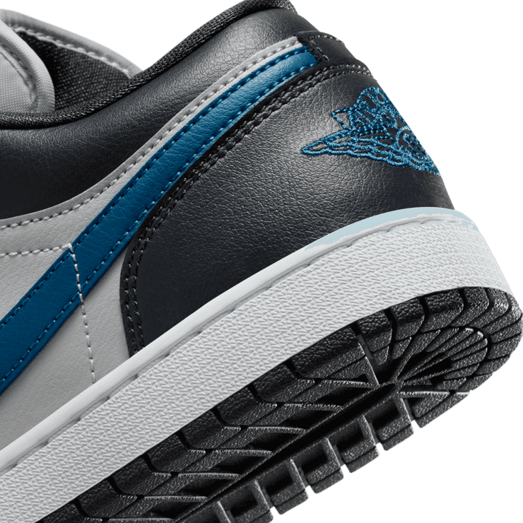 Air Jordan 1 Low 'Anthracite Industrial Blue' (W) Angle 5