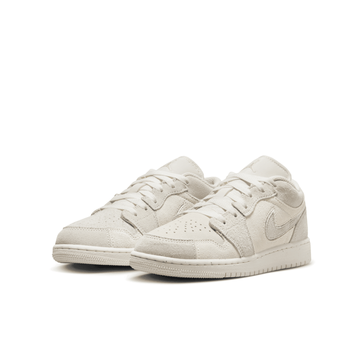 Air Jordan 1 Low SE Craft  'Pale Ivory' (GS) Angle 3