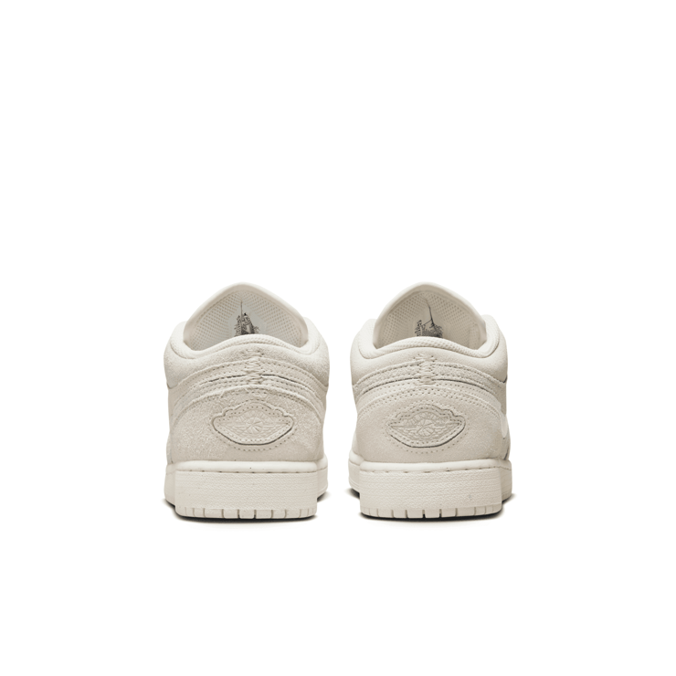 Air Jordan 1 Low SE Craft  'Pale Ivory' (GS) Angle 4