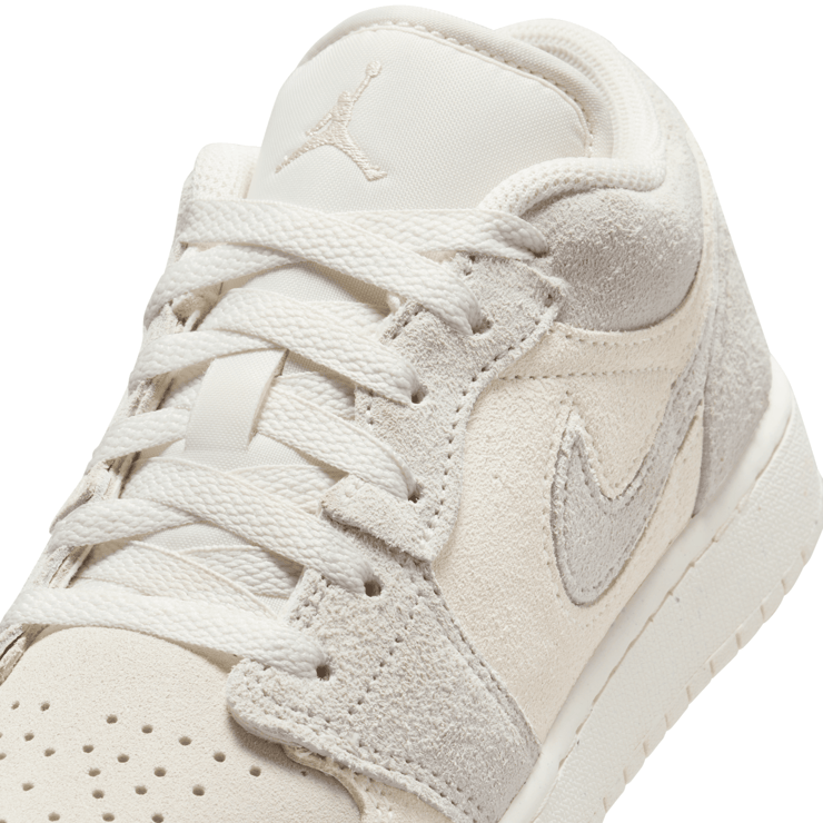 Air Jordan 1 Low SE Craft  'Pale Ivory' (GS) Angle 5