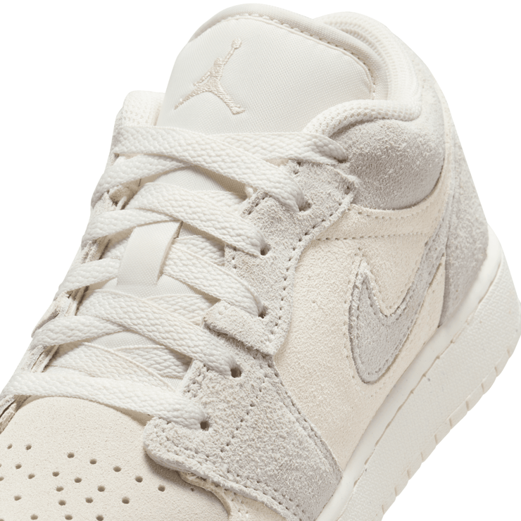 Air Jordan 1 Low SE Craft 'Pale Ivory' (GS) Angle 5