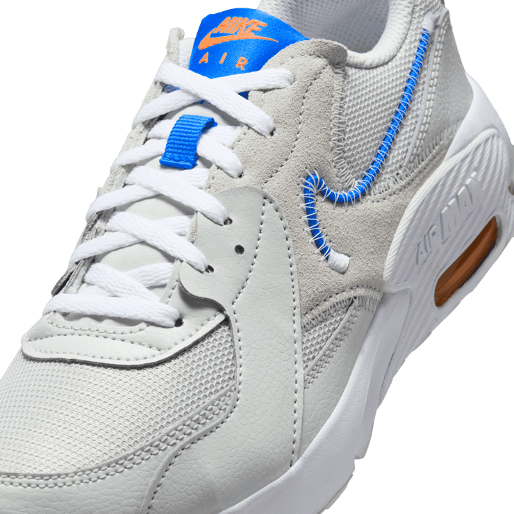 Nike Air Max Excee (GS) Angle 4