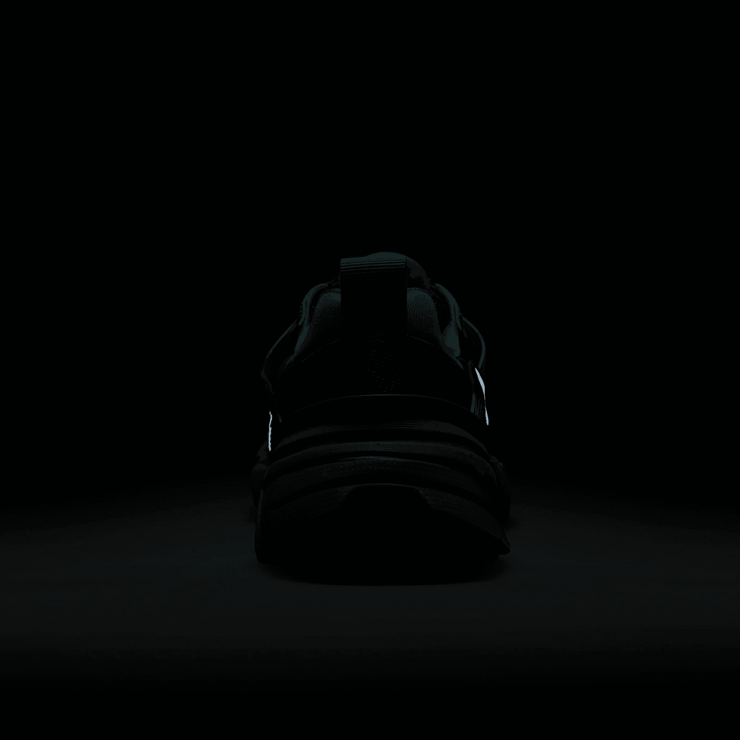Nike V2K Run Angle 8