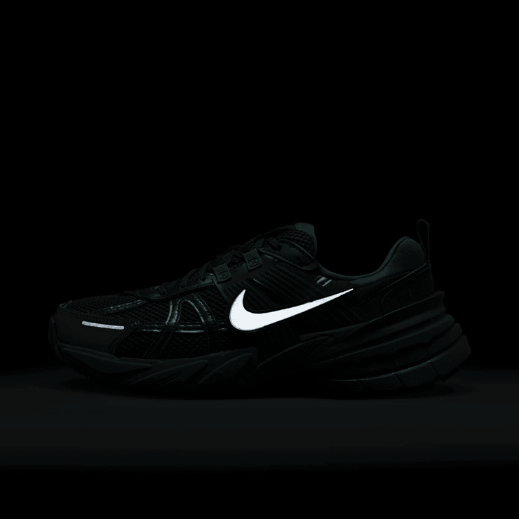 Nike V2K Run Angle 9