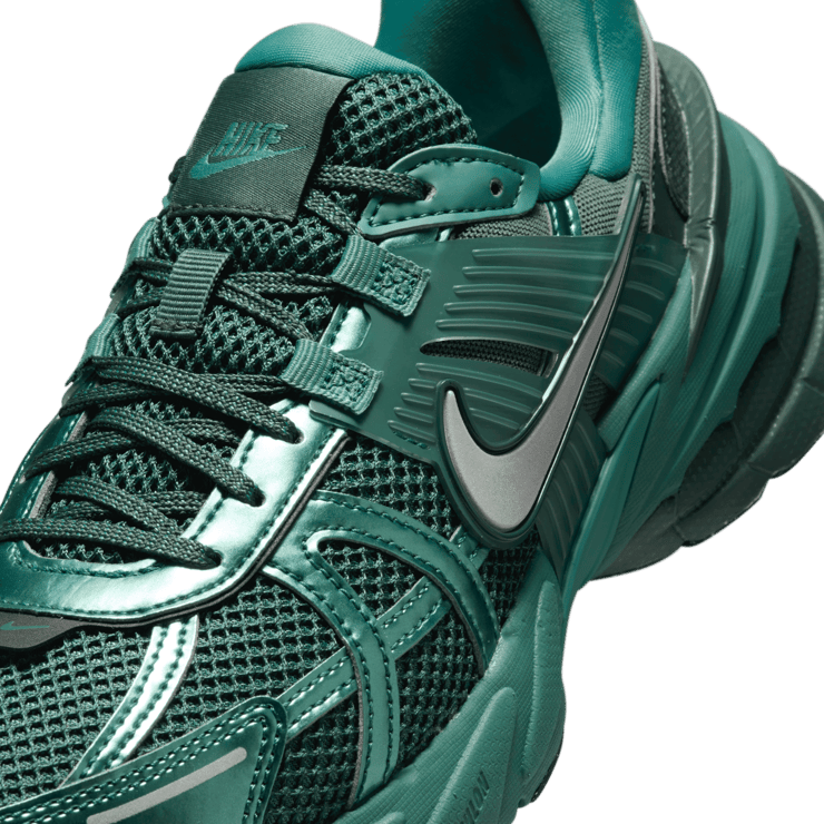 Nike V2K Run Angle 5