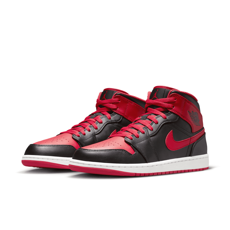 Jordan 1 Mid Alternate Bred Angle 3