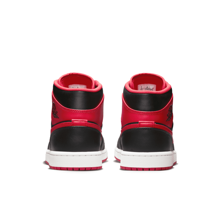 Jordan 1 Mid Alternate Bred Angle 4