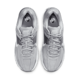 Nike Zoom Vomero 5 Cool Grey Angle 1