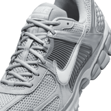 Nike Zoom Vomero 5 Cool Grey Angle 4