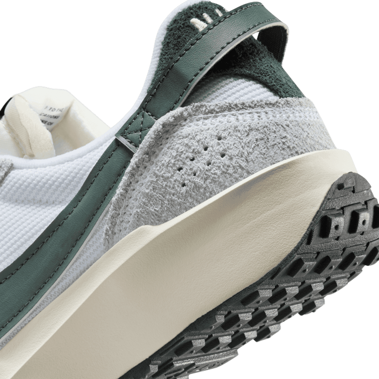 Nike Waffle Debut Vintage Angle 5