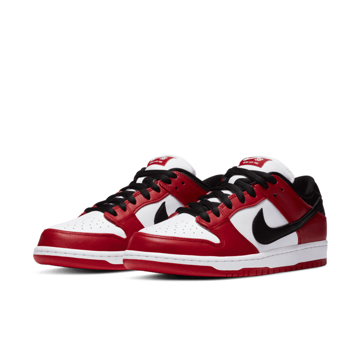 Nike SB Dunk Low Chicago Angle 2