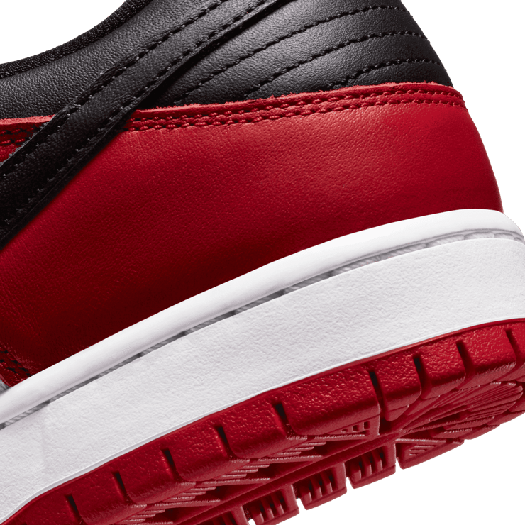 Nike SB Dunk Low Chicago Angle 5