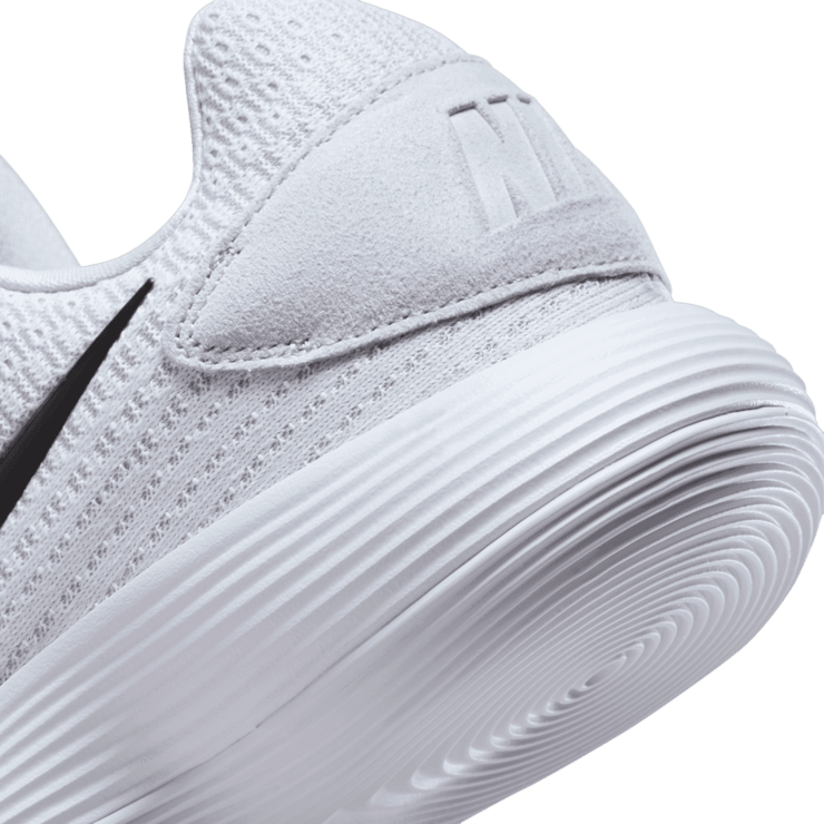 Nike Hyperdunk 2017 Low 'White Black' Angle 5