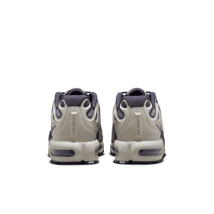 Nike Air Max Plus Drift Concord Angle 3