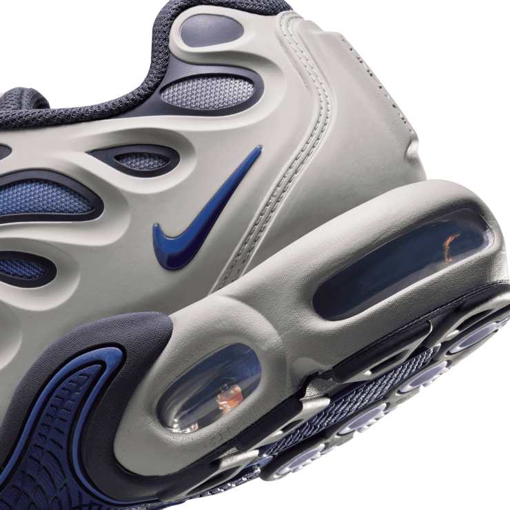 Nike Air Max Plus Drift Concord Angle 5