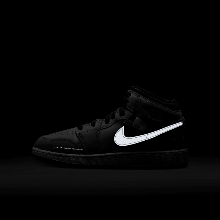 Air Jordan 1 Mid Wings NYC Subway (GS) Angle 7