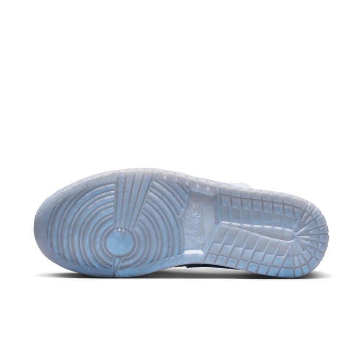 Jordan 1 Low SE Dare To Fly Angle 0