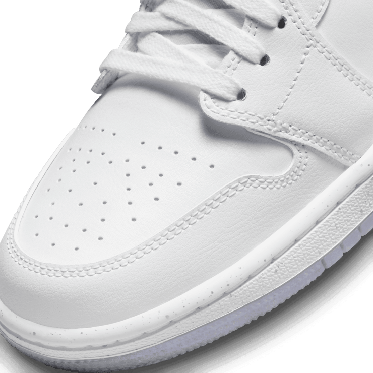 Jordan 1 Low SE Dare To Fly Angle 4