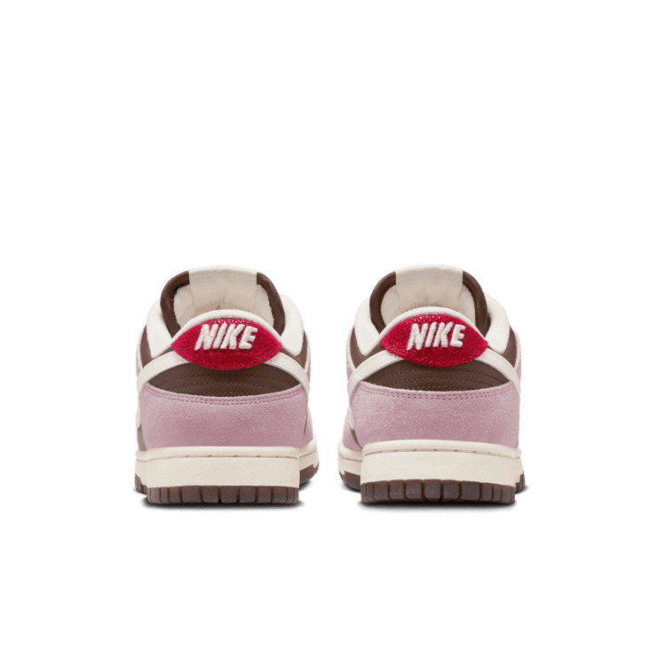 Nike Dunk Low Neapolitan (W) Angle 3