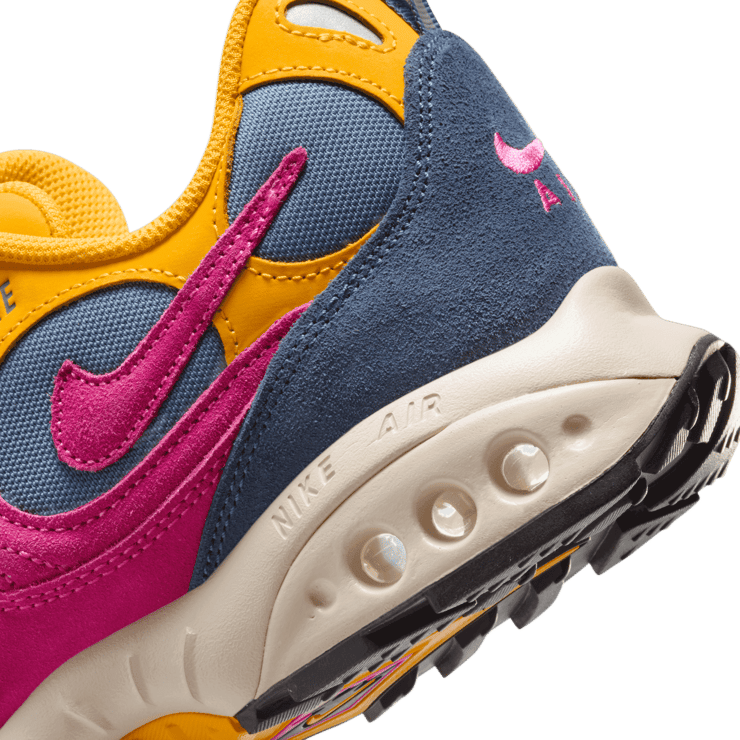Nike Air Terra Humara SP Alchemy Pink Angle 5
