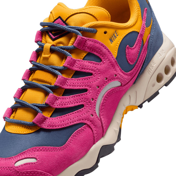 Nike Air Terra Humara SP Alchemy Pink Angle 4