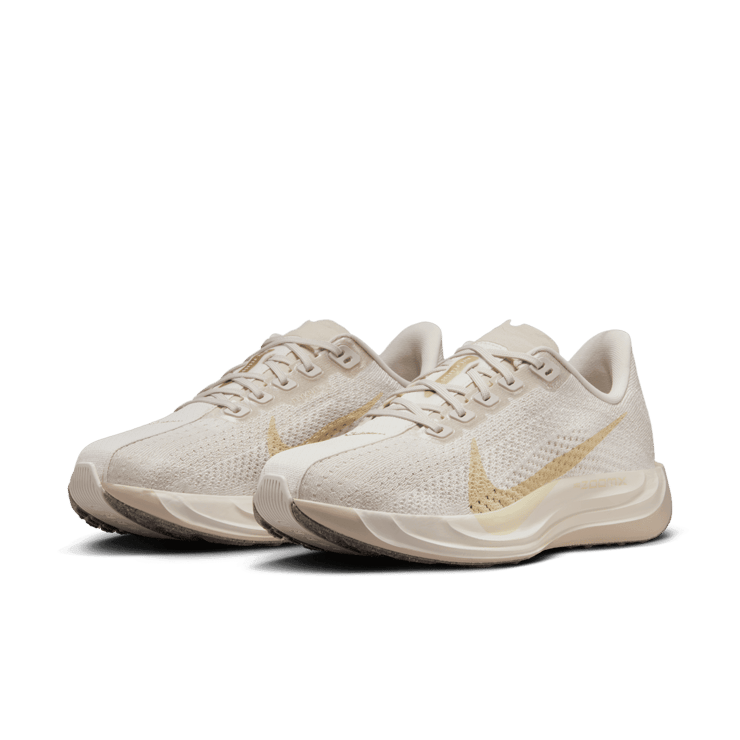 Nike Pegasus Plus White Sail (W) Angle 2
