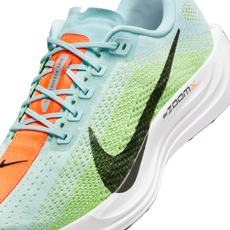 Nike Pegasus Plus Glacier Blue Life Lime Angle 4
