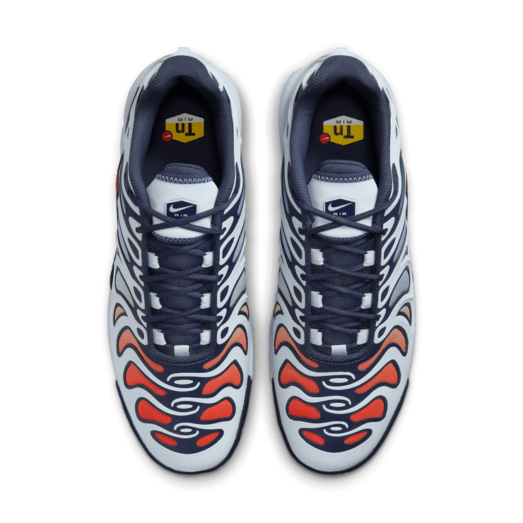 Nike Air Max Plus Drift Football Grey Thunder Blue Angle 1