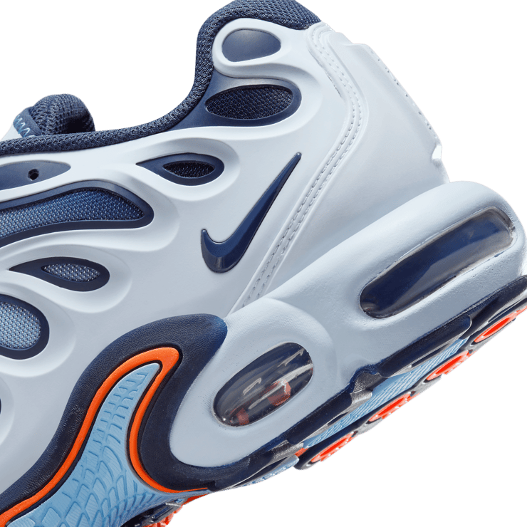 Nike Air Max Plus Drift Football Grey Thunder Blue Angle 5