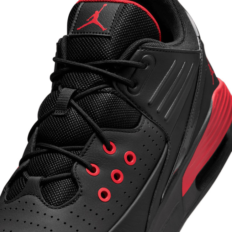 Jordan Max Aura 5 'Bred' Angle 4