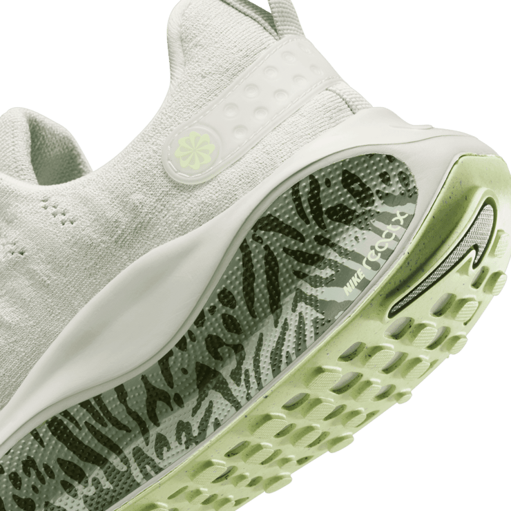 Nike InfinityRN 4 Premium Road Angle 5