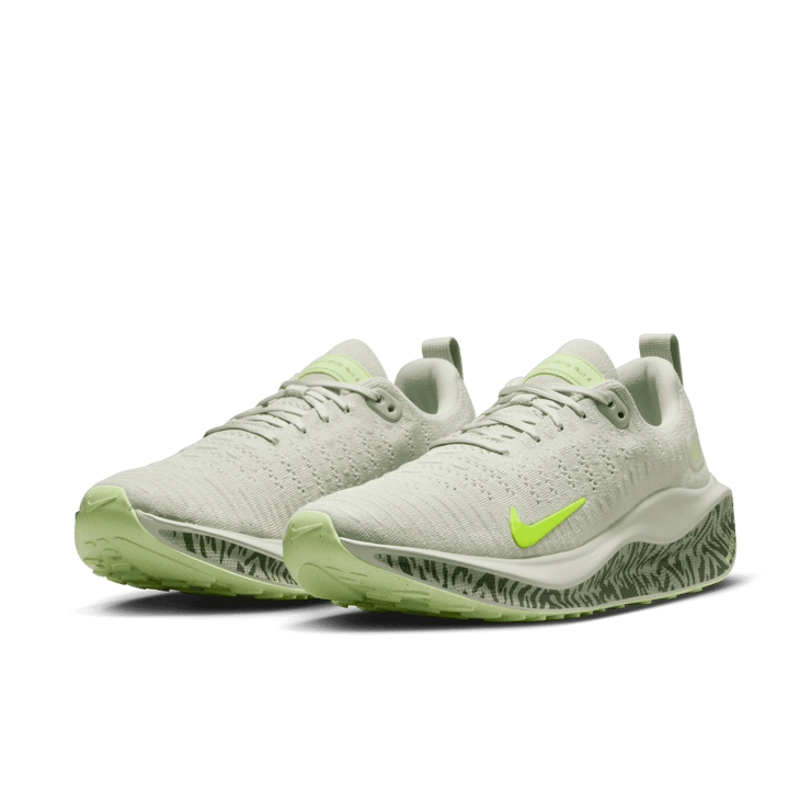 Nike InfinityRN 4 Premium Road Angle 2