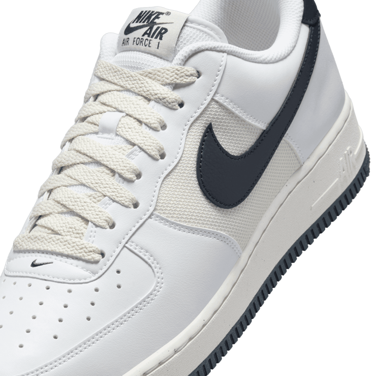 Nike Air Force 1 '07 Angle 4