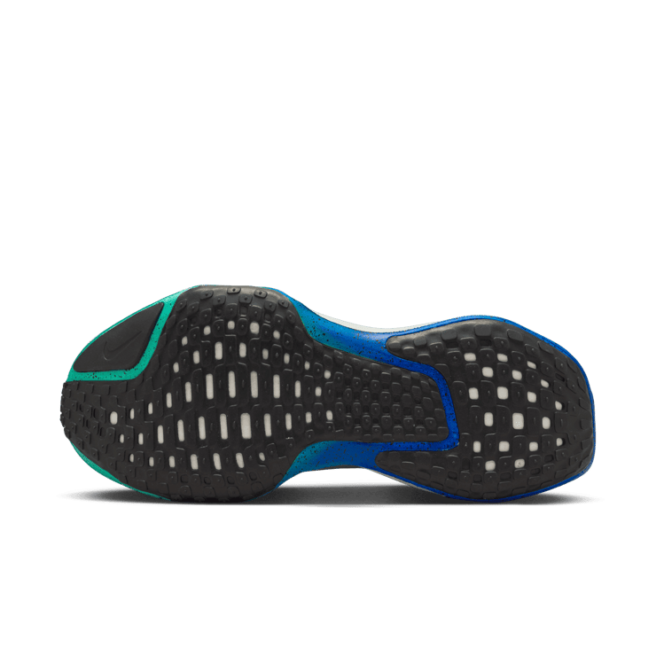 Nike Invincible 3 NRM Angle 0