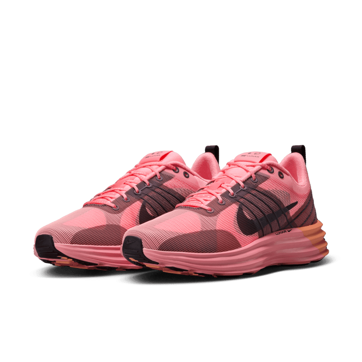 Nike Lunar Roam Premium Pink Gaze Angle 2