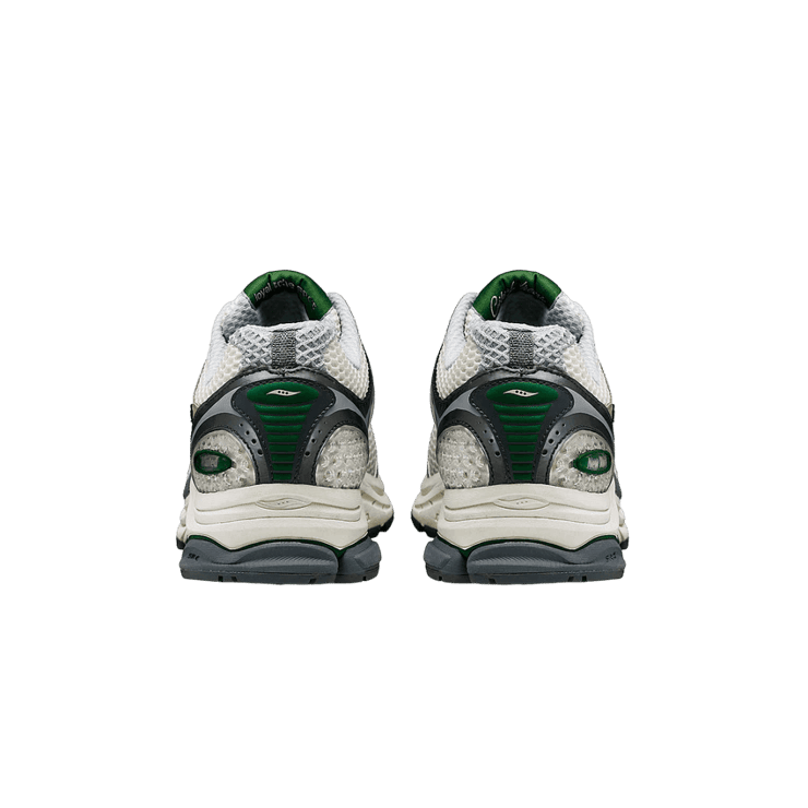 Saucony ProGrid Triumph 4 Minted NY Angle 2