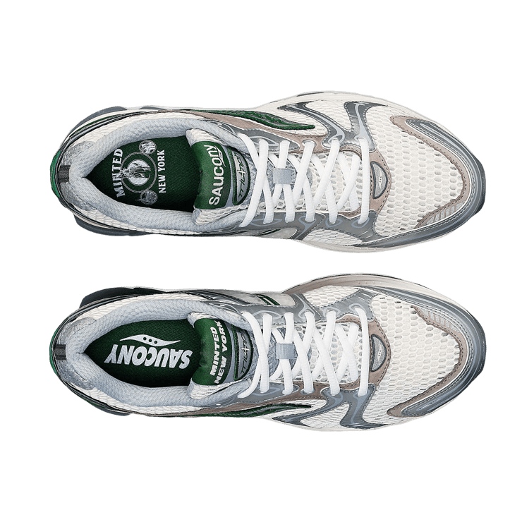 Saucony ProGrid Triumph 4 Minted NY Angle 3