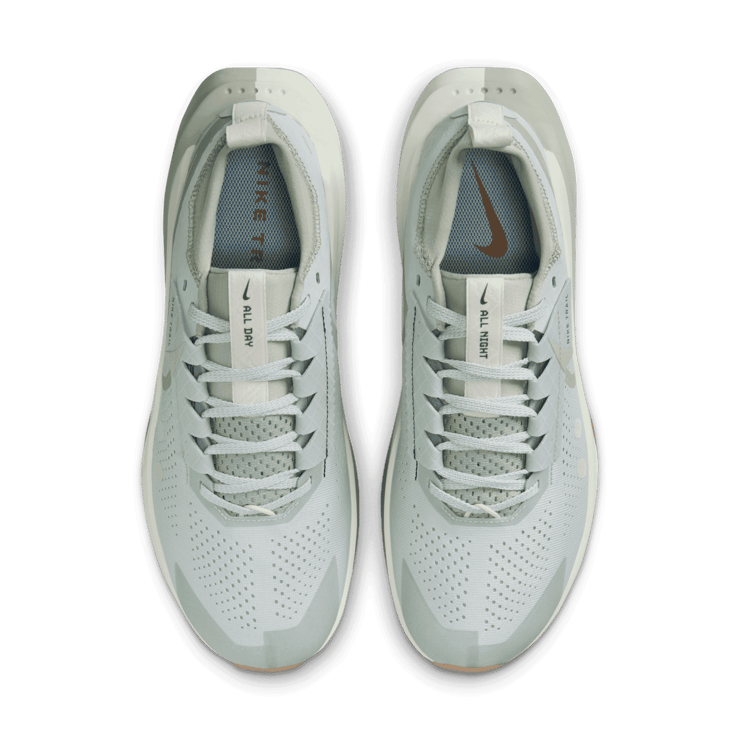 Nike Zegama 2 Trail Angle 1