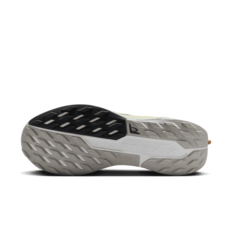 Nike Pegasus Trail 5 Trail Angle 0