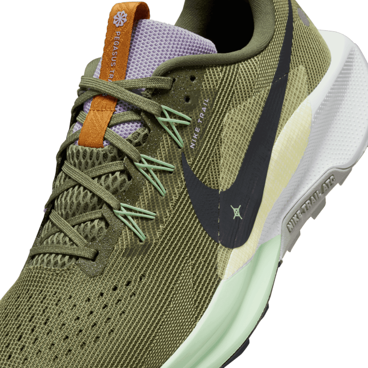 Nike Pegasus Trail 5 Trail Angle 4