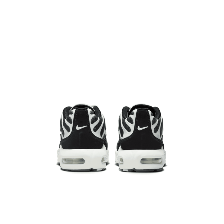 Nike Air Max Plus (PS) Angle 4