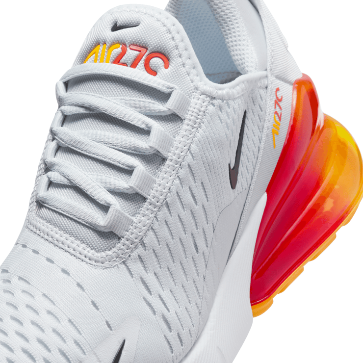 Nike Air Max 270 (GS) Angle 5