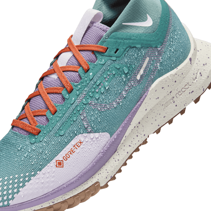 Nike Pegasus Trail 4 GORE-TEX Waterproof Trail Angle 6