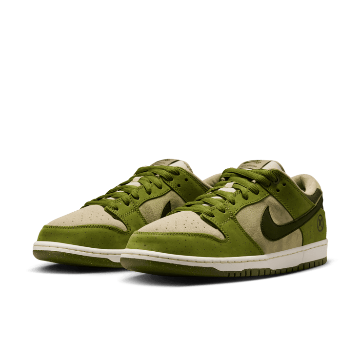 Nike SB Dunk Low Yuto Horigome Matcha Angle 2