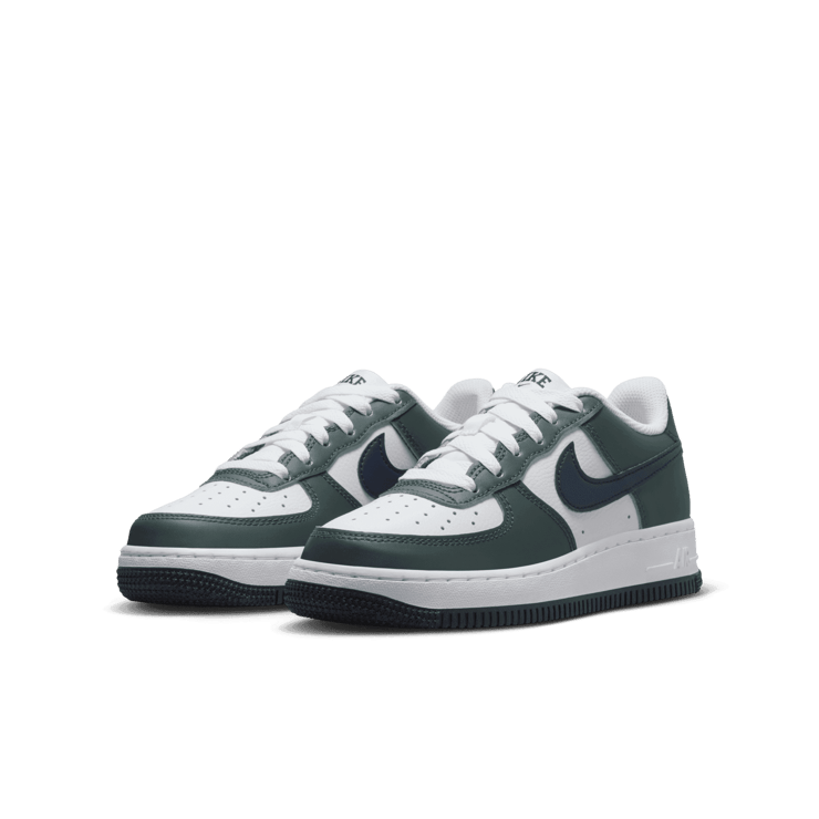 Nike Air Force 1 (GS) Angle 2