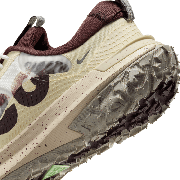 Nike ACG Mountain Fly 2 Low 'Sail Earth' Angle 5